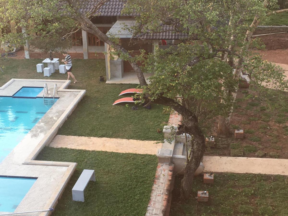 Monaara Leisure - Anuradhapura Εξωτερικό φωτογραφία